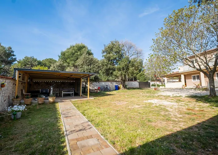 Holiday home Veronika 2 *