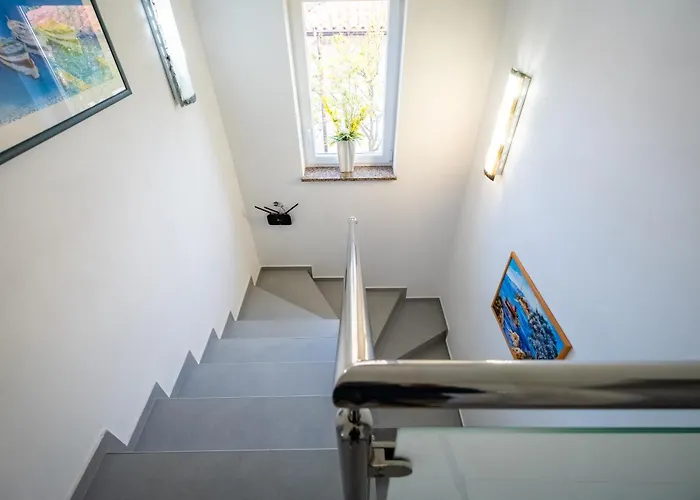 Prázdninový dům Veronika 2 *